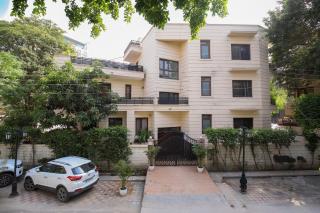 BedChambers Serviced Apartments, Near Golf Course Road - 9