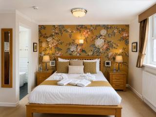 Riviera Lodge Hotel - 3