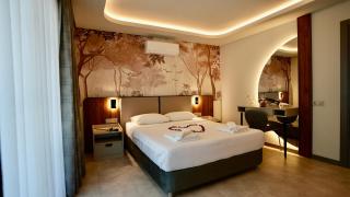 Ida Hotel - 1