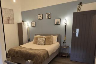 Luxury Chester City Apartment 2 Near Station - 6