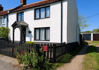 Stunning Cottage With A Private Hot Tub And Sauna In Norfolk Ref 99003Ac - 8