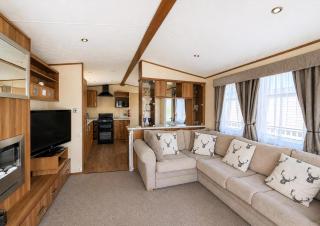 6 Berth Caravan With Decking At Manor Park In Hunstanton Ref 23017H - 5