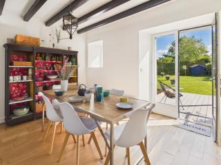 Maison avec jardin, 4 adultes 1 enfant - 8