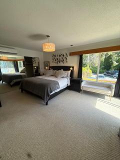 Trails End Beach House - Upper suite - 5