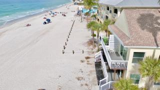 Capri Condo D - 8