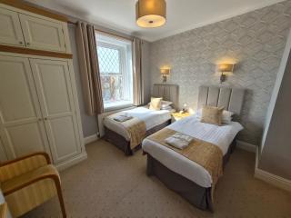 Bedford Hotel - 8