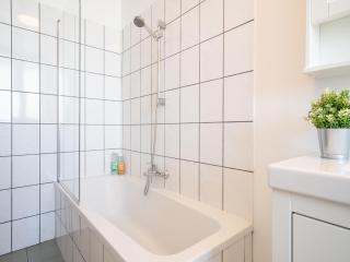 Large Antwerp City Center Apartments 2BBK NS - 8