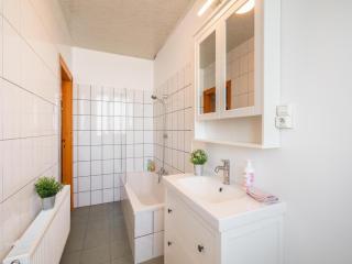 Large Antwerp City Center Apartments 2BBK NS - 5