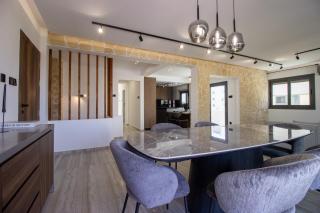 High-End 3BR Huge Duplex Near Landmark - 2