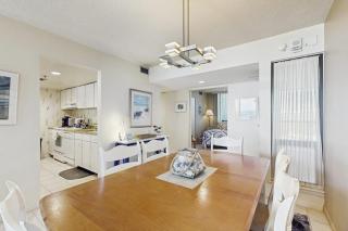 Sea Colony Ocean 5th floor oceanfront condo with tennis court & basketball court - 2