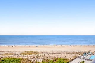 Sea Colony Ocean 8th floor condo with tennis & basketball courts - 8