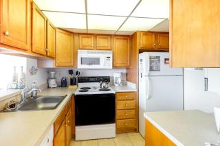 Sea Colony 7th floor condo with ocean veiw pool basketball court & gym - 4