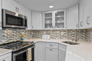 Sea Colony Ocean 5th floor condo with free WiFi elevator & balcony - 1