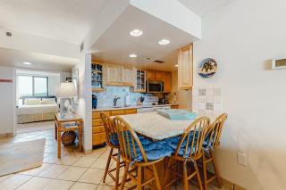 Sea Colony Ocean 5th floor condo with gym basketball court & shared sauna - 2