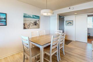 Sea Colony Ocean 2nd floor condo with pool basketball court & free WiFi - 5