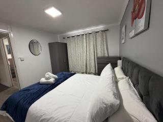 Cozy 3 bedroom house - Kidderminster - 1
