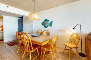 Sea Colony Ocean 5th floor condo with pool balcony & gym - 5