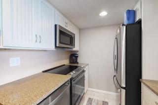 Sea Colony Ocean 3rd floor condo with pool tennis court & elevator - 2