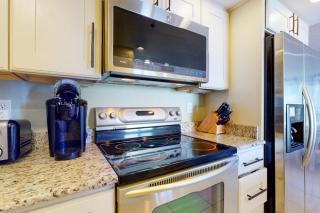 Sea Colony Ocean 6th floor condo with sauna tennis court & elevator - 2