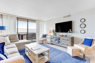 Sea Colony oceanfront 3rd floor condo with tennis court shared sauna elevator - 0