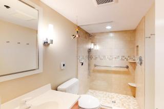 Sea Colony Ocean 3rd floor condo with tennis court balcony & basketball court - 2