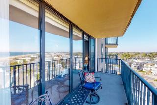 Sea Colony 8th Floor Condo with Private beach Gym & balcony with ocean view - 8