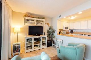 Sea Colony 3rd floor condo with elevator shared tennis court & gym with an ocean view - 9