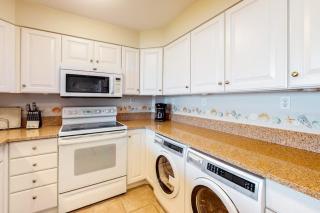 Sea Colony 3rd floor condo with elevator shared tennis court & gym with an ocean view - 3