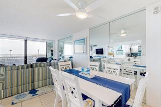 1st floor Sea Colony Ocean condo with gym sauna & pool - 6