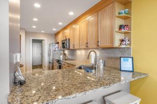 Sea Colony Ocean 1st floor condo with access to pool & tennis court balcony - 3