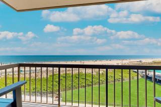 Sea Colony Ocean 4th floor condo with free WiFi gym & pool - 9