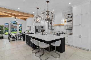 Island Time on Ivory I 4 Bed Waterfront Home - 9