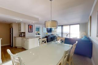 Sea Colony Ocean 5th floor condo with balcony shared sauna & pool - 3