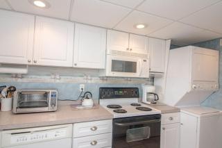 Sea Colony 7th floor condo with elevator shared sauna & ocean view - 1