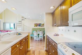 Sea Colony Ocean 9th floor condo with elevator basketball court & free WiFi - 3