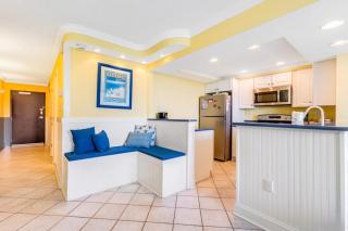 Sea Colony Ocean 2nd floor condo with elevator pool & gym - 1