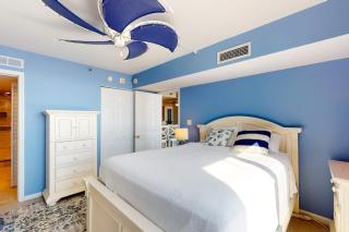 Sea Colony Ocean Fifth Floor Condo with Hot Tub Pool & Basketball - 4
