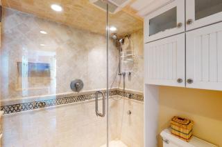 Sea Colony Ocean Fifth Floor Condo with Hot Tub Pool & Basketball - 1