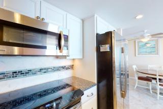 Sea Colony Ocean Fifth Floor Condo with Hot Tub Pool & Basketball - 5