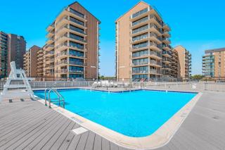 Sea Colony Ocean 7th floor condo with free WiFi tennis court & elevator - 8