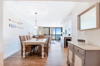 Sea Colony Ocean 5th floor condo with balcony shared sauna & tennis court - 3
