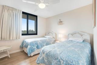 Sea Colony oceanfront 2nd floor condo with pool & elevator - 2