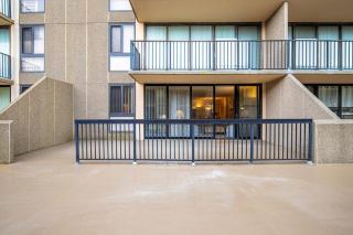 Sea Colony oceanfront 1st floor condo with shared basketball court sauna elevator - 8