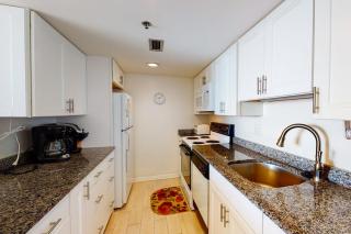 Sea Colony Ocean 2nd floor condo with sauna - 1