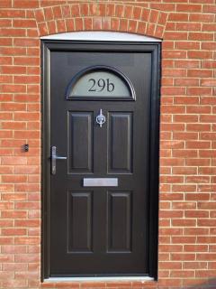 New studio apartment - minutes walk to Cathedral - 9