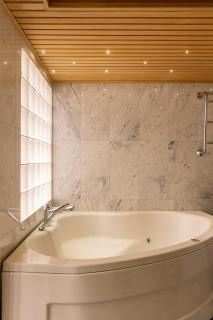2ndhomes Luxury 220m2 apartment with spa & private gym - 4