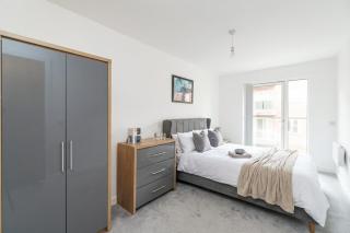 Convenient Central Manchester 2 Bedroom Apartment - 6