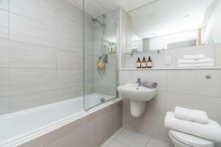 Convenient Central Manchester 2 Bedroom Apartment - 5