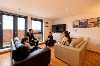 Sidemersey Livings- Convenient and Accessible 1-Bedroom Flat with a View, Central Liverpool - 1