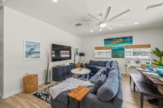 A Charming Beach Cottage on Elm - Anna Maria - 1